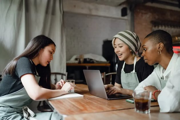 Conseils d'experts pour fidéliser les employés des restaurants